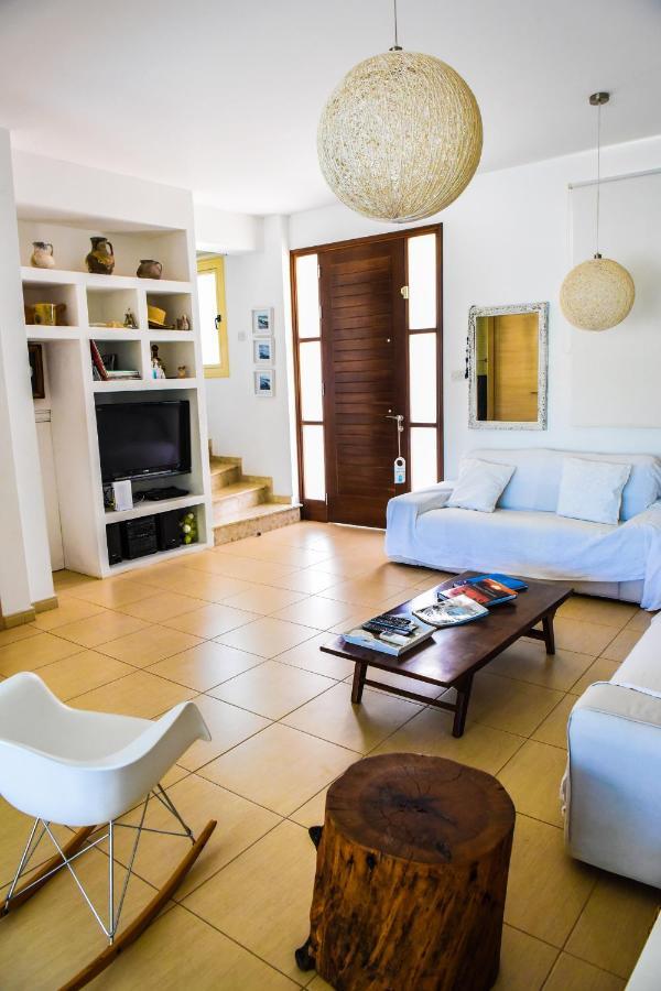 Riverland Beach Villa โปรทาราส ภายนอก รูปภาพ