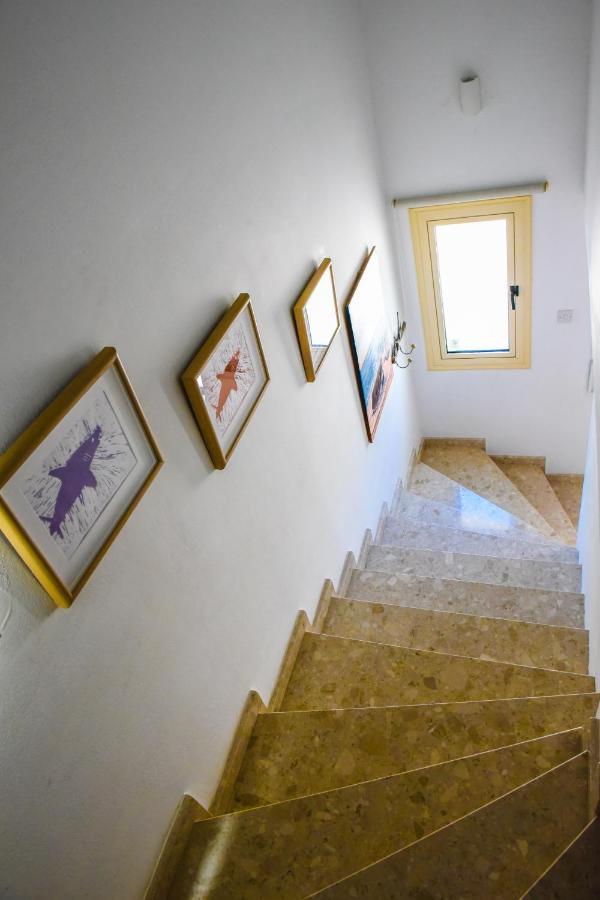 Riverland Beach Villa โปรทาราส ภายนอก รูปภาพ